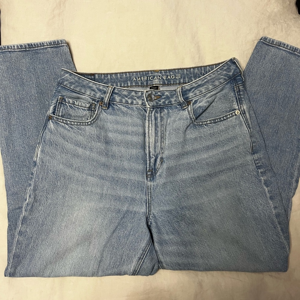 American Eagle Outfitters Strigid Light Blue Straight Leg Jeans - Picture 3 of 8